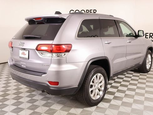 Used 2021 Jeep Grand Cherokee Laredo image 19