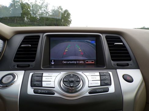 Used 2013 Nissan Murano LE w/ Platinum Pkg AWD/4WD image 27