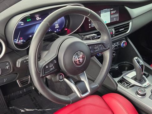 Used 2024 Alfa Romeo Giulia Ti w/ Performance Driving Package RWD image 21