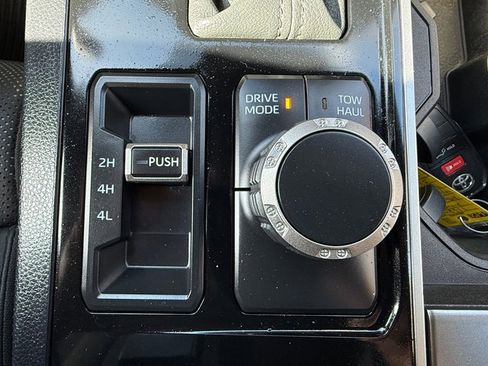 Used 2025 Toyota Sequoia SR5 image 34