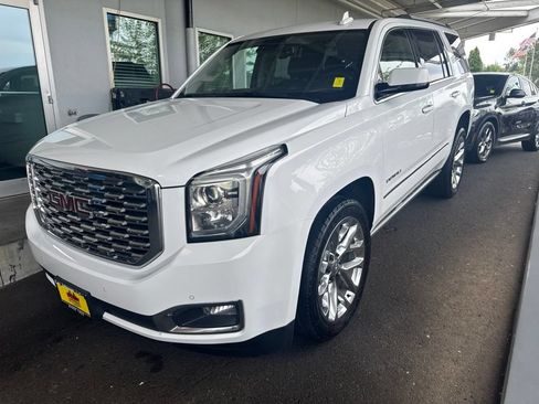 Certified 2020 GMC Yukon Denali w/ Denali Ultimate Package AWD/4WD image 1