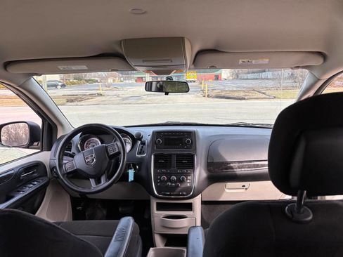 Used 2013 Dodge Grand Caravan SE image 14