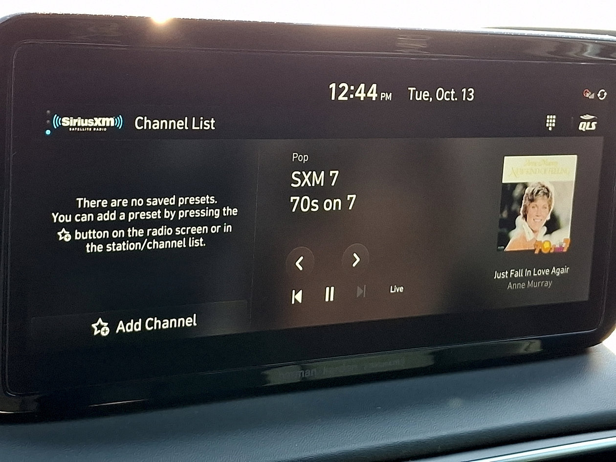 Used 2023 Hyundai Santa Fe Calligraphy FWD image 18
