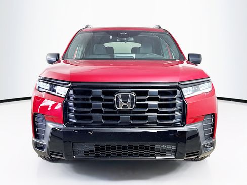 New 2026 Honda Pilot Sport image 3