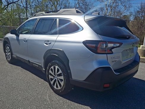 Certified 2025 Subaru Outback Premium AWD/4WD image 6
