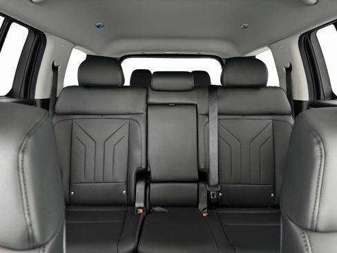 New 2025 Hyundai Santa Fe XRT image 15