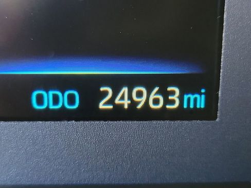 Used 2025 Toyota Corolla SE image 27