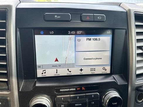 Used 2017 Ford F150 Platinum w/ Equipment Group 701A Luxury AWD/4WD image 24