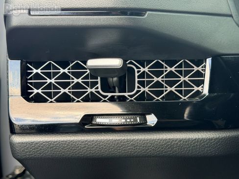 Used 2024 Honda Accord Touring image 19