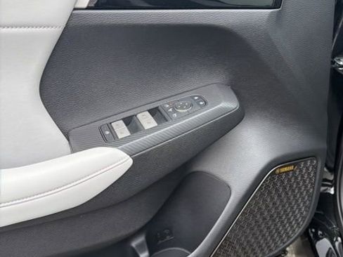 New 2026 Mitsubishi Outlander SE FWD image 8