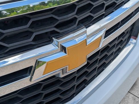 Used 2020 Chevrolet Tahoe LS w/ Enhanced Driver Alert Package RWD image 10