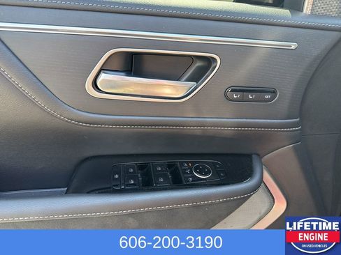 Used 2025 INFINITI QX80 Sensory image 24