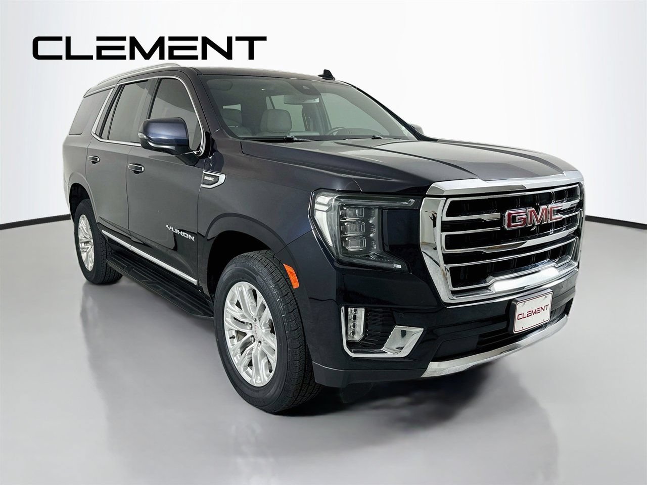 Used 2023 GMC Yukon SLT w/ SLT Premium Package AWD/4WD image 5