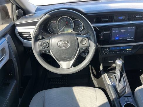 Used 2014 Toyota Corolla LE FWD image 26