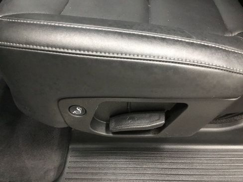 Used 2023 Kia Telluride EX X-Line image 30