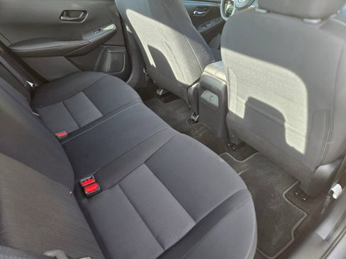 Used 2024 Nissan Sentra SV FWD image 13