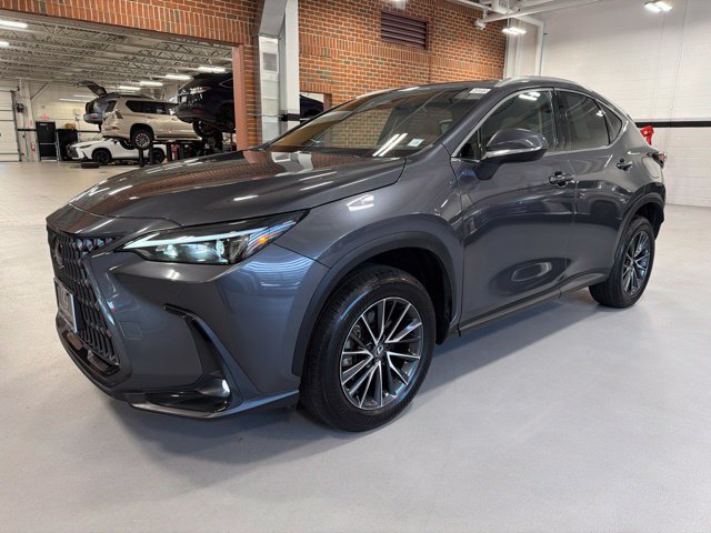 Used 2024 Lexus NX 350h AWD image 3