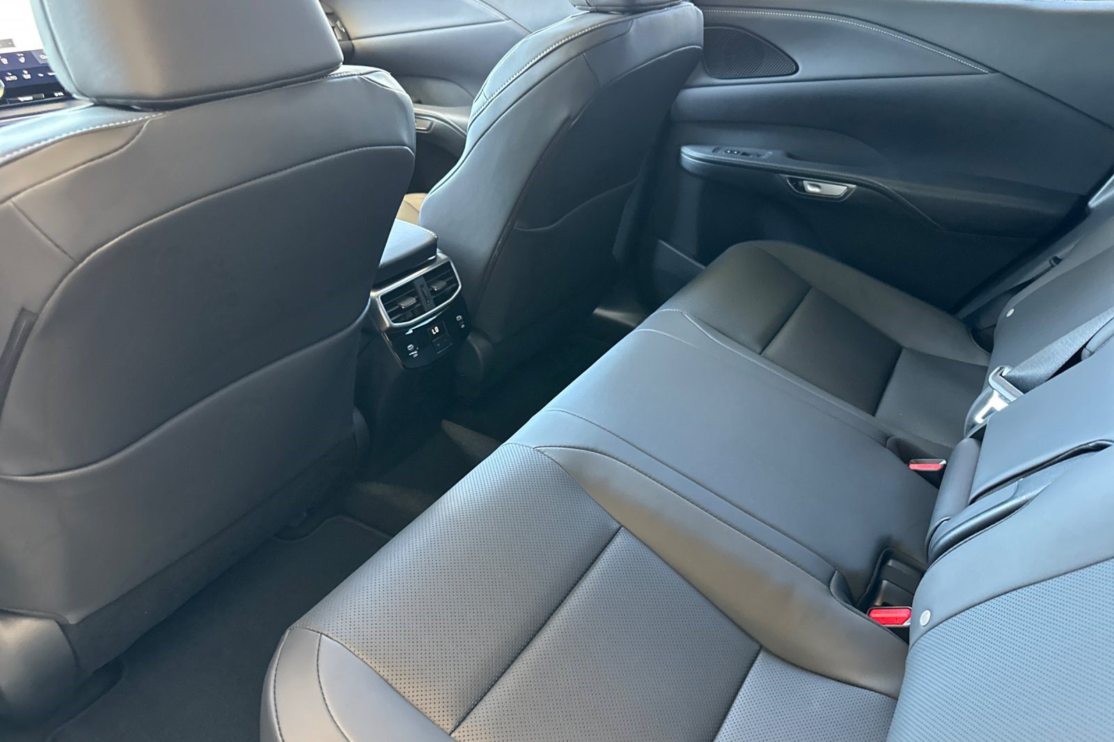 New 2026 Lexus RX 350 Premium w/ Accessory Package (2T) FWD image 23