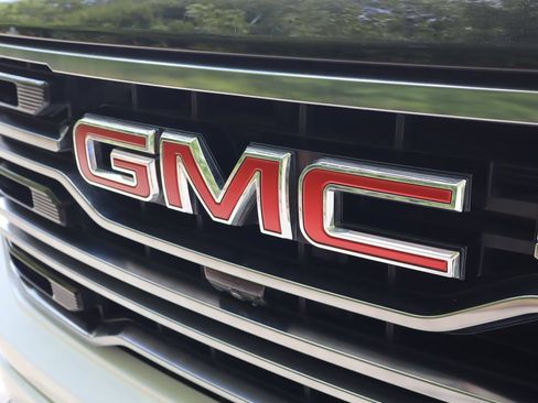 Certified 2025 GMC Sierra 1500 AT4 w/ AT4 Premium Package AWD/4WD image 57
