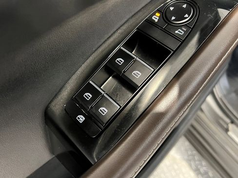 Used 2023 MAZDA CX-30 AWD 2.5 S w/ Premium Package image 29