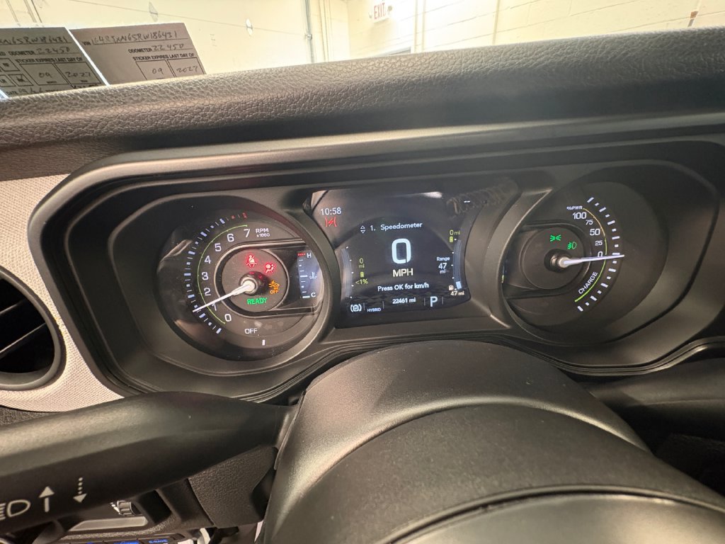 Used 2024 Jeep Wrangler Unlimited AWD/4WD image 18