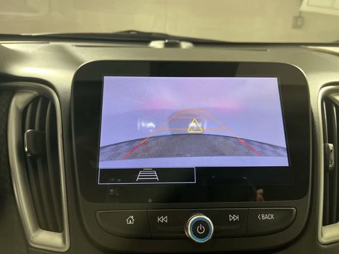 Used 2024 Chevrolet Malibu LT FWD image 19