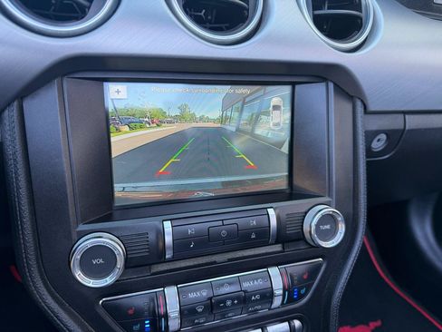 Used 2018 Ford Mustang Premium RWD image 17