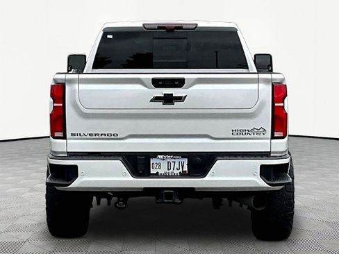 Used 2024 Chevrolet Silverado 3500 High Country w/ High Country Premium Package AWD/4WD image 5