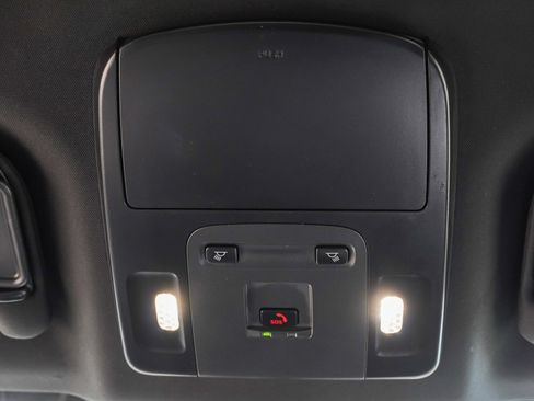 Certified 2025 Toyota Camry SE AWD/4WD image 29