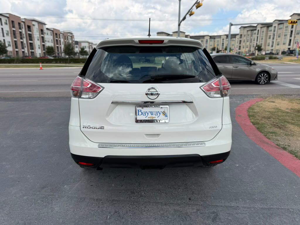 Used 2016 Nissan Rogue S AWD/4WD image 5
