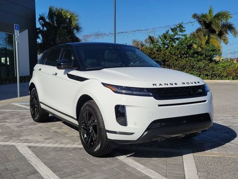 New 2026 Land Rover Range Rover Evoque S AWD/4WD image 7