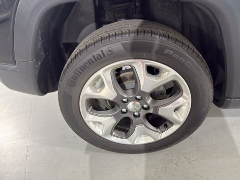 Used 2019 Jeep Compass Limited image 12