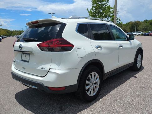 Used 2018 Nissan Rogue SV FWD image 6