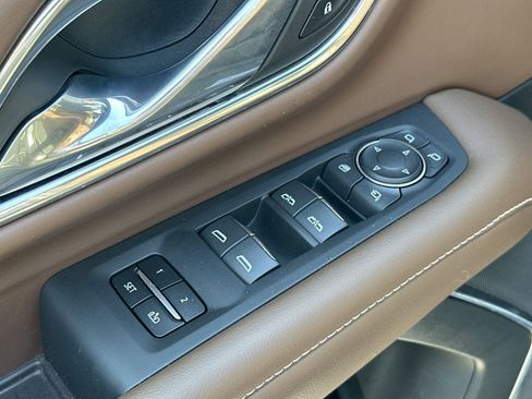 Used 2023 Chevrolet Tahoe High Country image 15