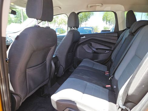 Used 2016 Ford Escape SE FWD image 21