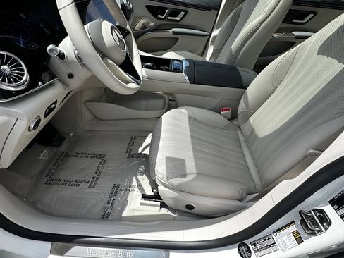 Certified 2023 Mercedes-Benz EQS 580 4MATIC Sedan image 10