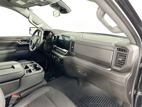 Used 2024 Chevrolet Silverado 1500 LT image 28