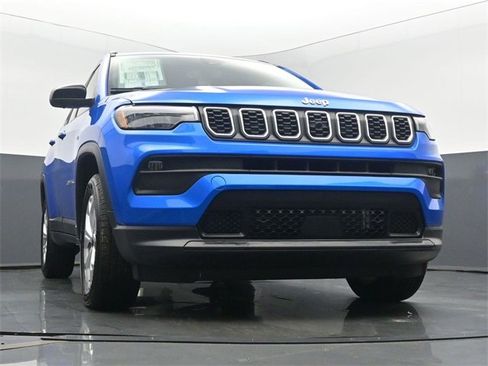 New 2025 Jeep Compass Latitude w/ Sun & Sound Group image 53