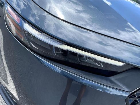 Used 2023 Honda Accord EX image 28
