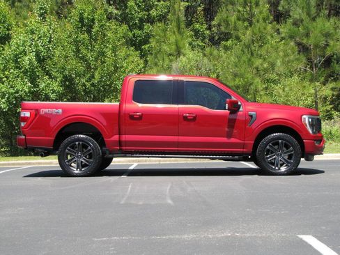 Used 2022 Ford F150 Lariat w/ Equipment Group 502A High AWD/4WD image 4