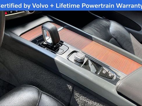 Certified 2023 Volvo XC60 T8 Plus AWD/4WD image 19