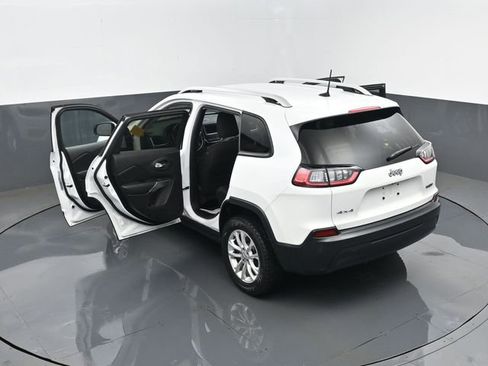Used 2020 Jeep Cherokee Latitude w/ Cold Weather Group AWD/4WD image 26