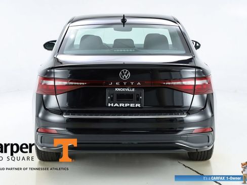 Used 2025 Volkswagen Jetta Sport FWD image 44