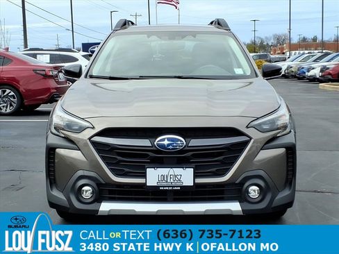 Used 2023 Subaru Outback Limited image 32