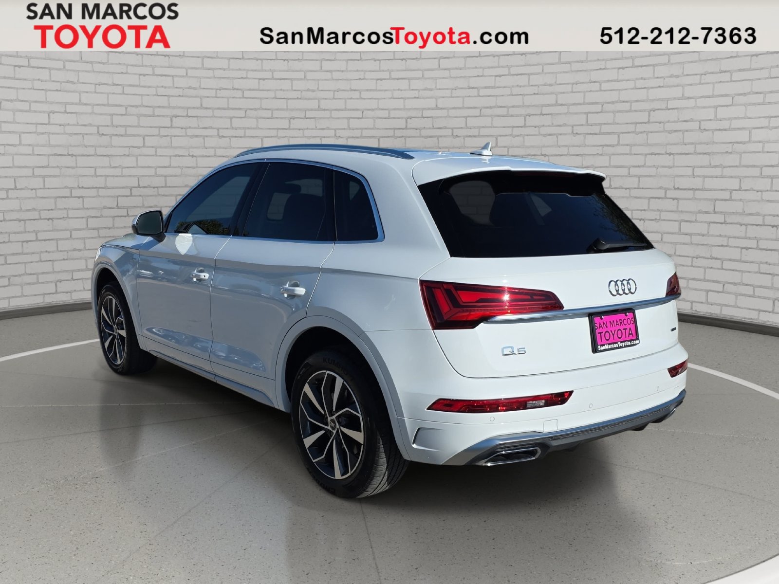 Used 2024 Audi Q5 2.0T Premium w/ Convenience Package AWD/4WD image 8