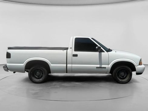 Used 1999 GMC Sonoma SL w/ HD Suspension Pkg RWD image 6