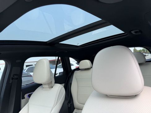 Certified 2025 Mercedes-Benz GLC 300 4MATIC image 9