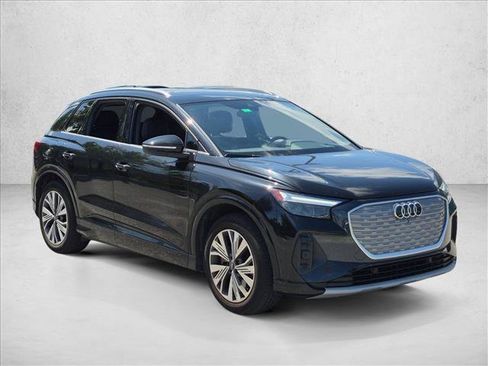 Certified 2023 Audi Q4 e-tron Premium Plus w/ Premium Plus RWD image 3
