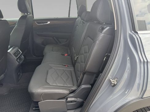 New 2026 Volkswagen Atlas SE image 13