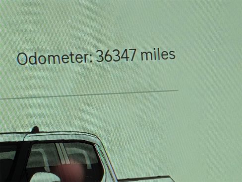 Used 2022 Rivian R1T Adventure image 20